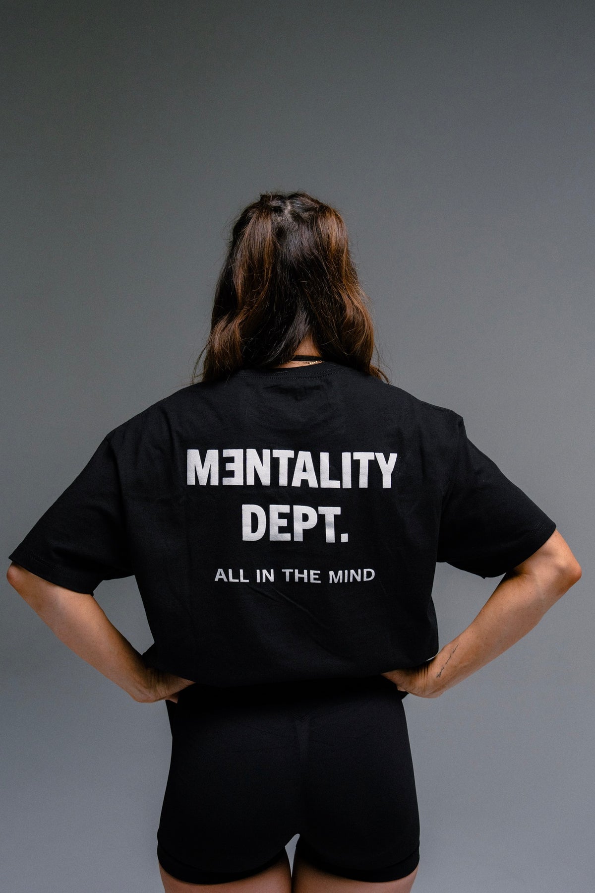 MENTALITY DEPT TEE - BLACK