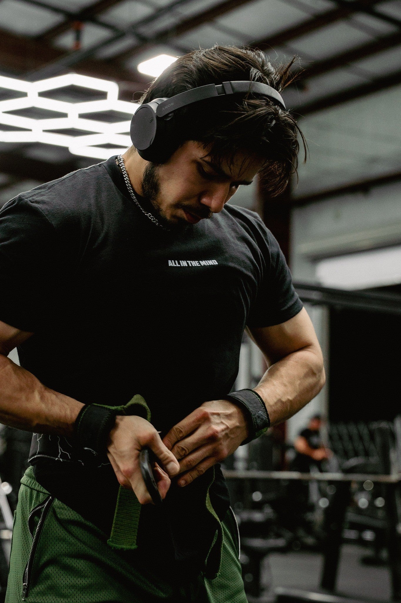 CORE LOGO SHIRT - BLACK