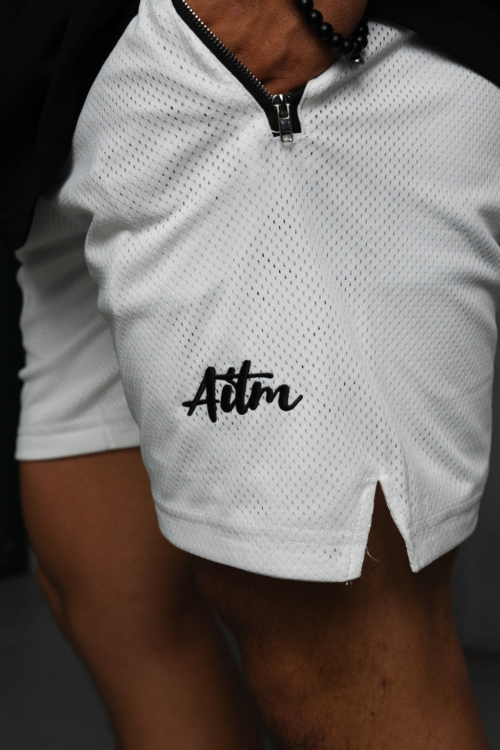 SIG MESH SHORTS WHITE