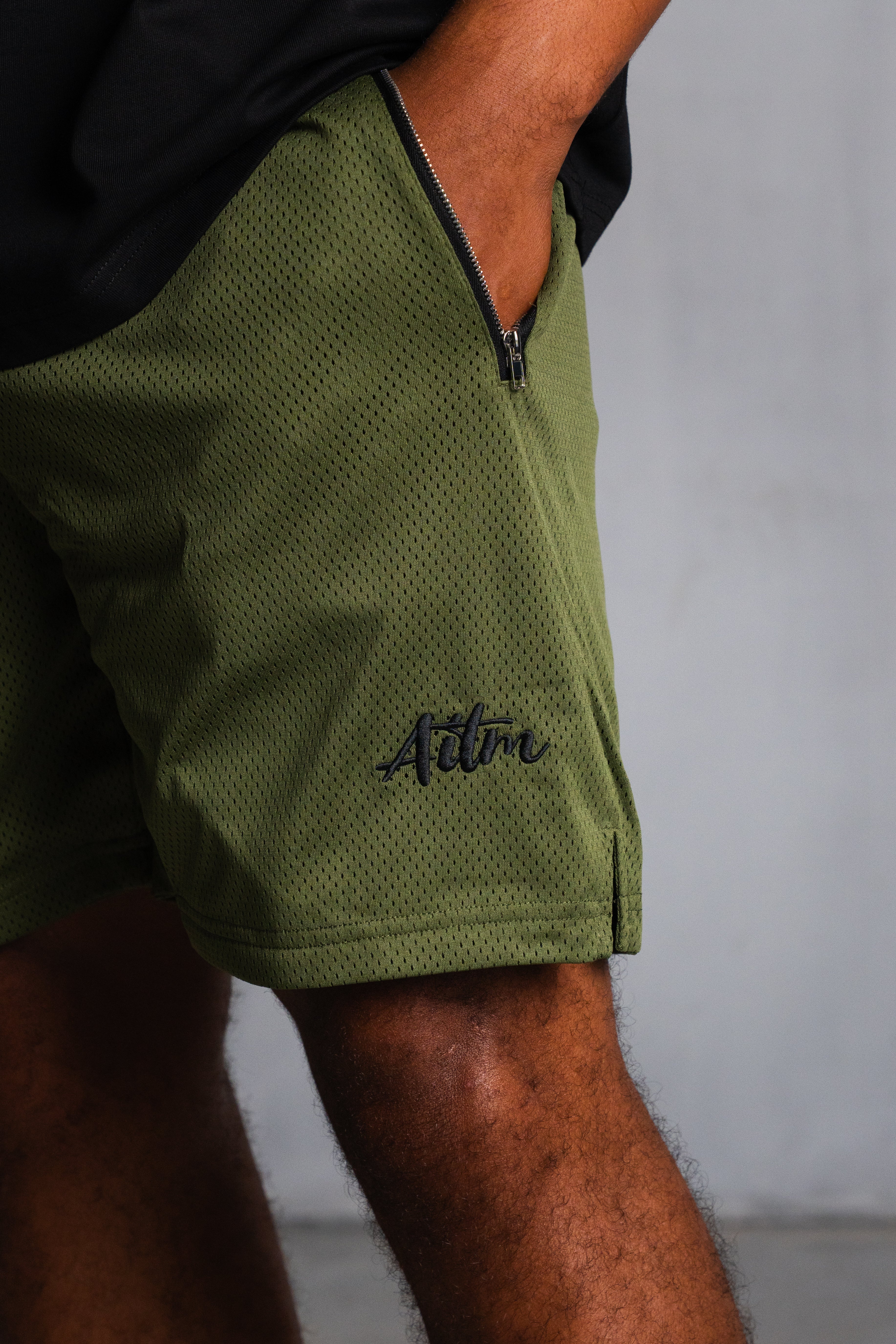 SIG MESH SHORTS OLIVE GREEN