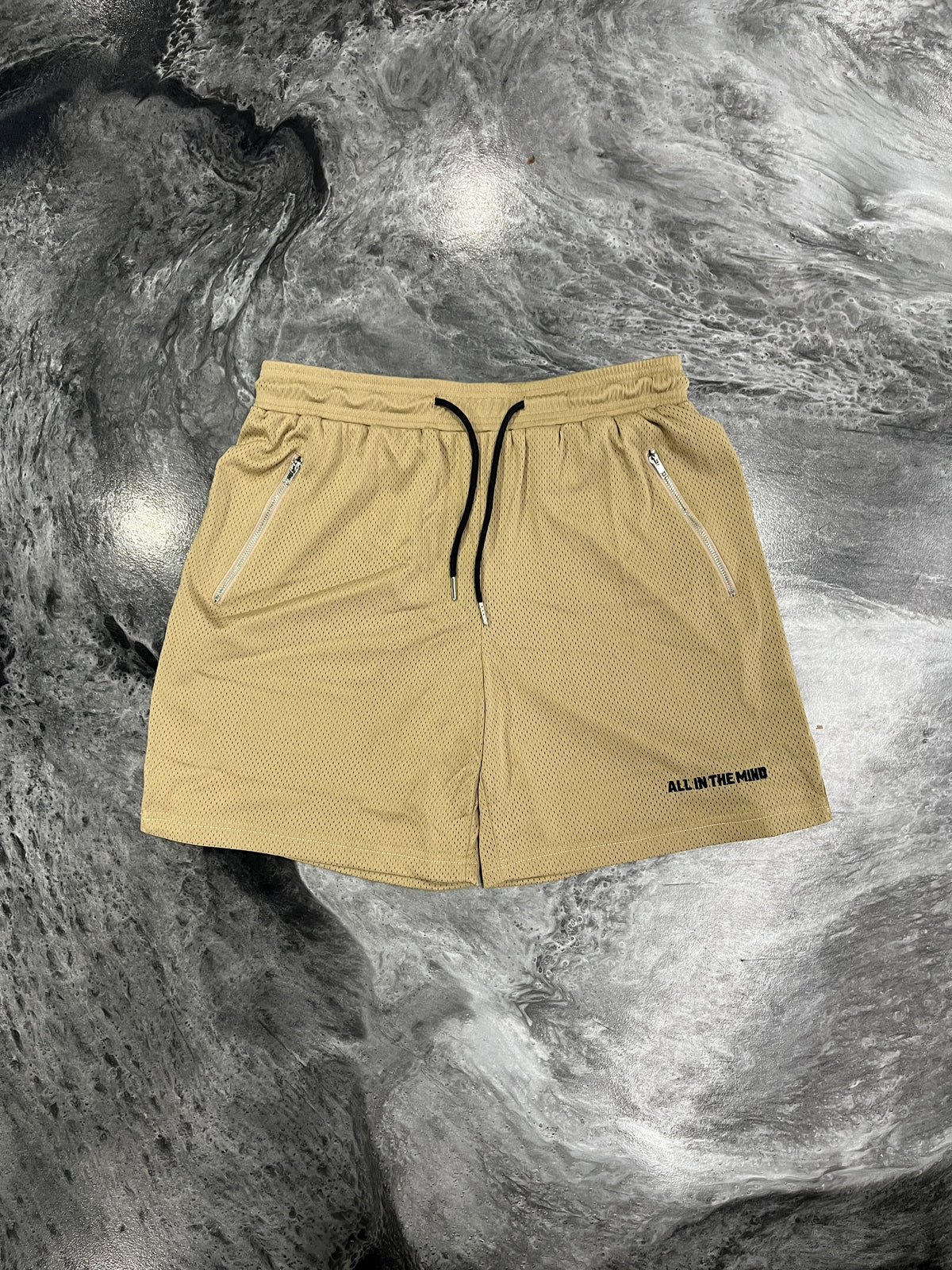CORE MESH SHORTS - SAND