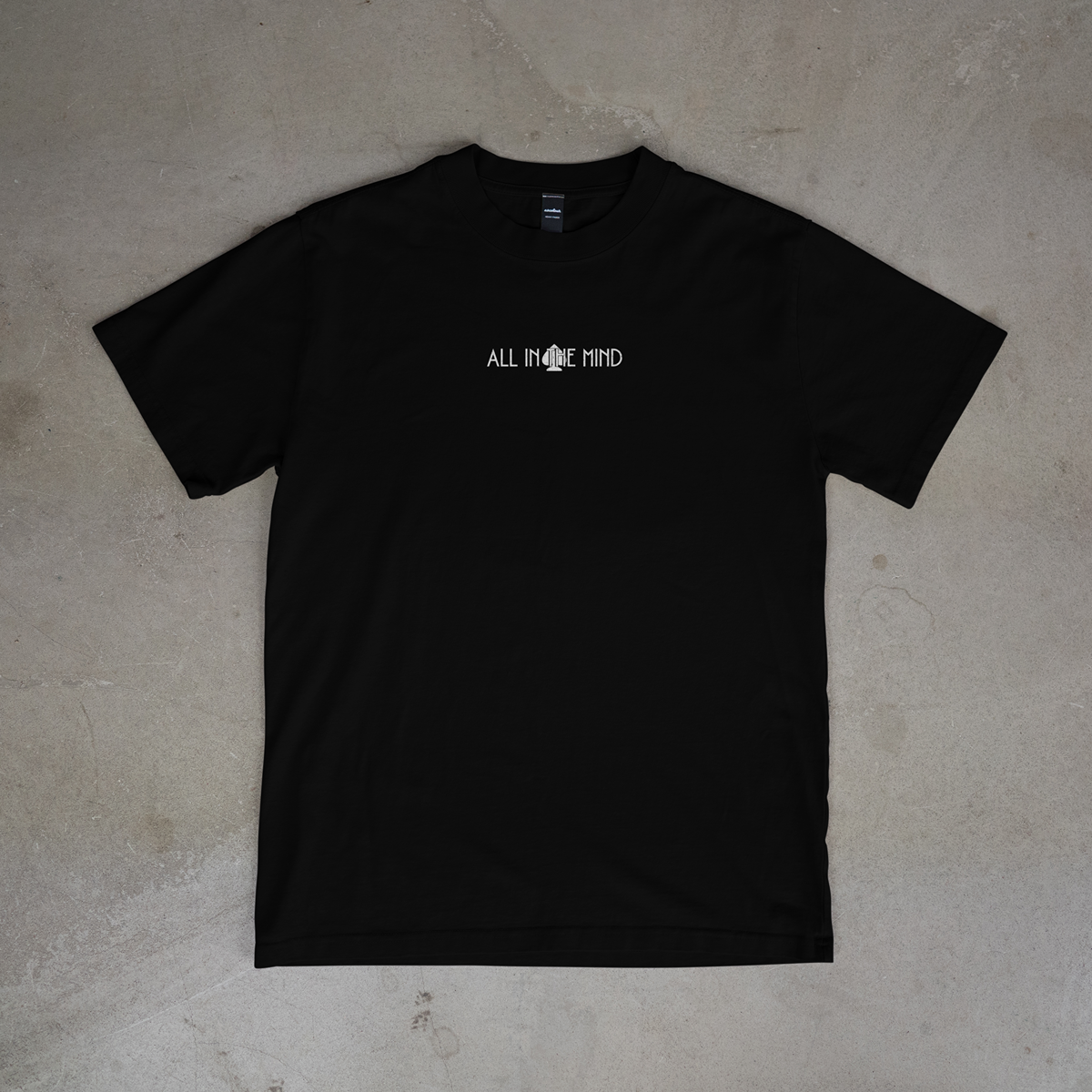 NEVER FOLD TEE