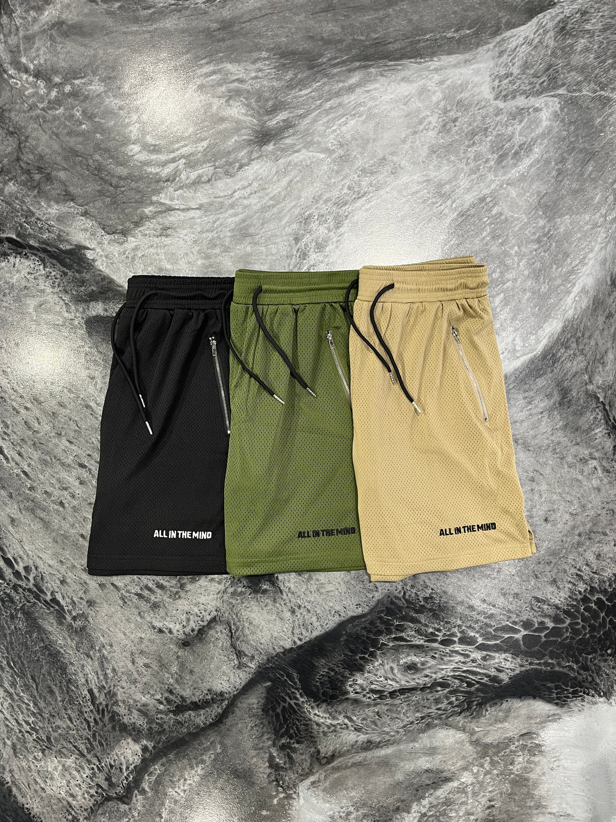 CORE MESH SHORTS 3 PACK - BLACK/OLIVE GREEN/SAND